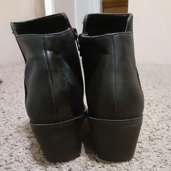 Booties - Picture 4 of 4